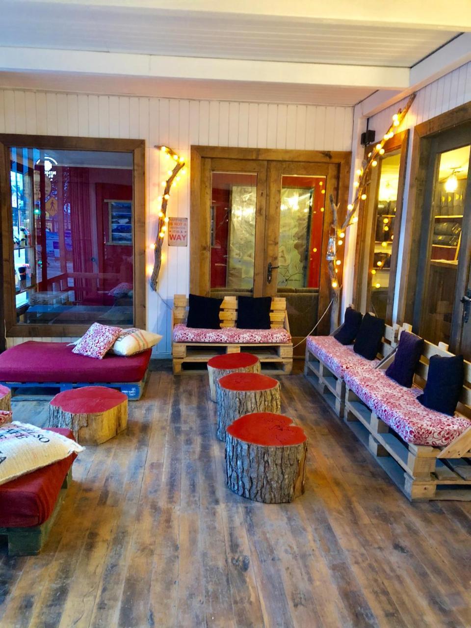 Wild Hostel Puerto Natales Buitenkant foto